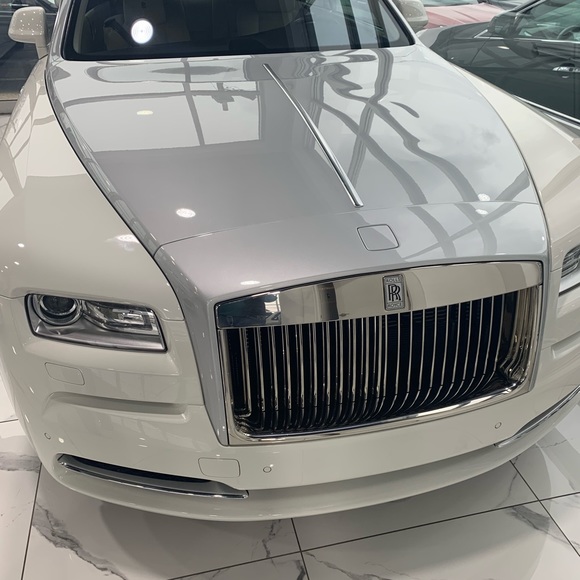 Meet your Posher, Lionel - Picture 2 of 2